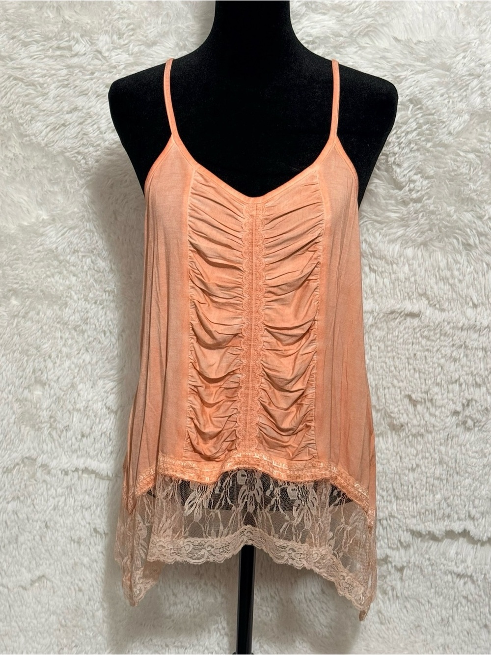NWOT POL Peach Lace-Hem Ruched Camisole